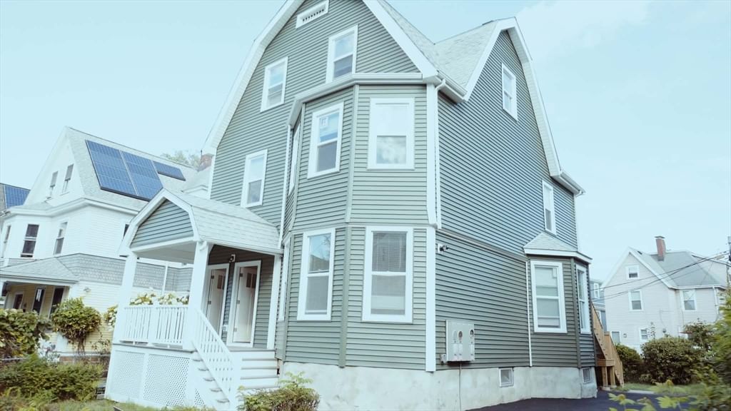 20 Rill Boston — Photo 1 of 15