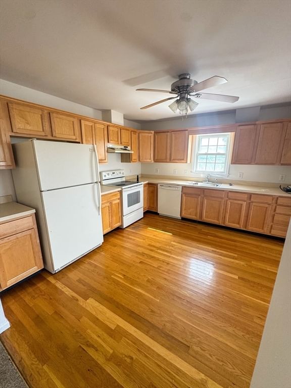 130 Washburn Ave Revere — Photo 18 of 36