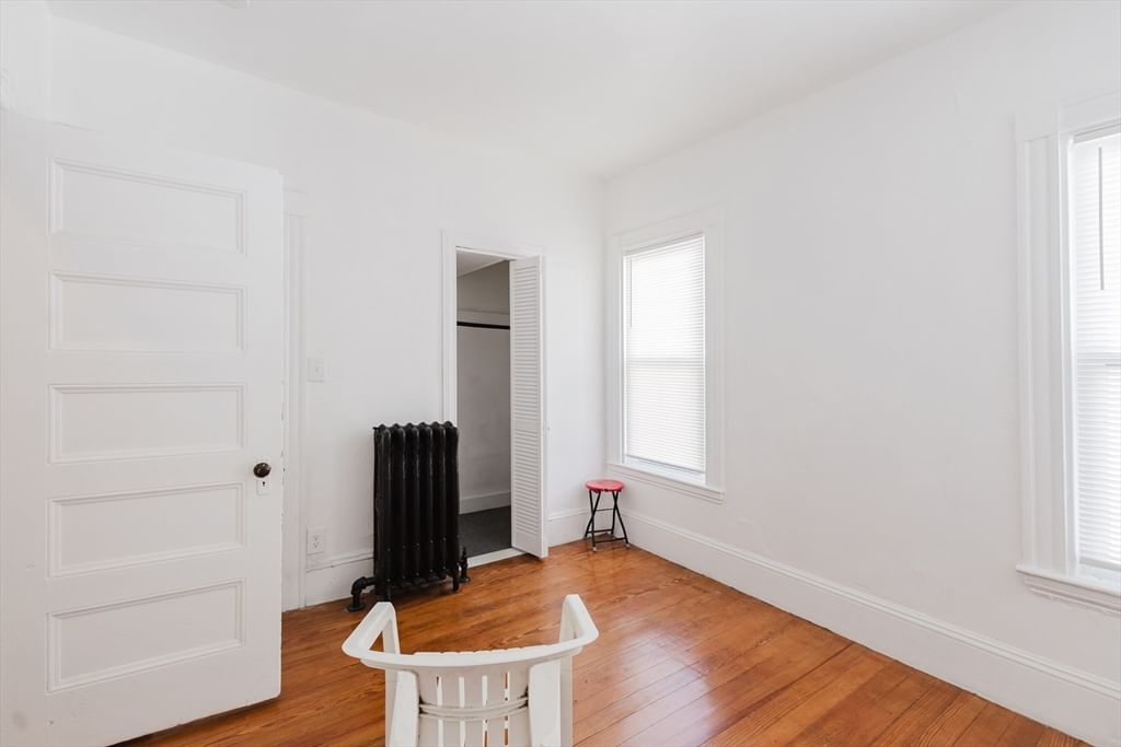 15 Mclellan St Boston — Photo 11 of 42