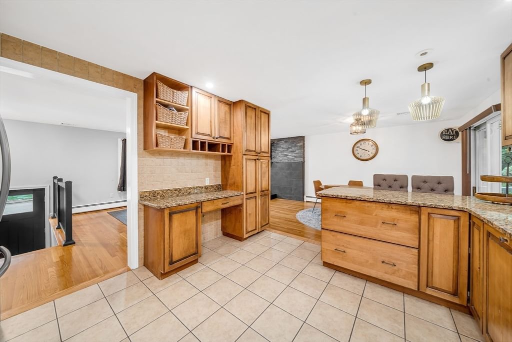 8 Willowdale Dr Lynnfield — Photo 16 of 42