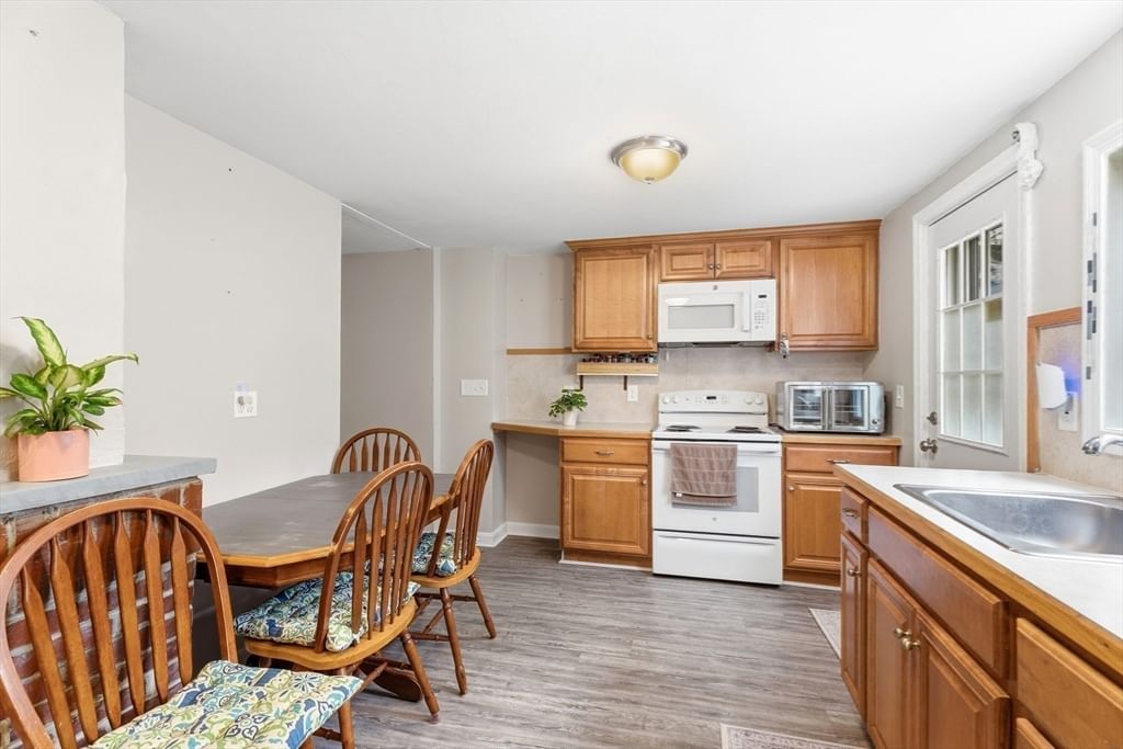 55 Friendship St Billerica — Photo 11 of 42