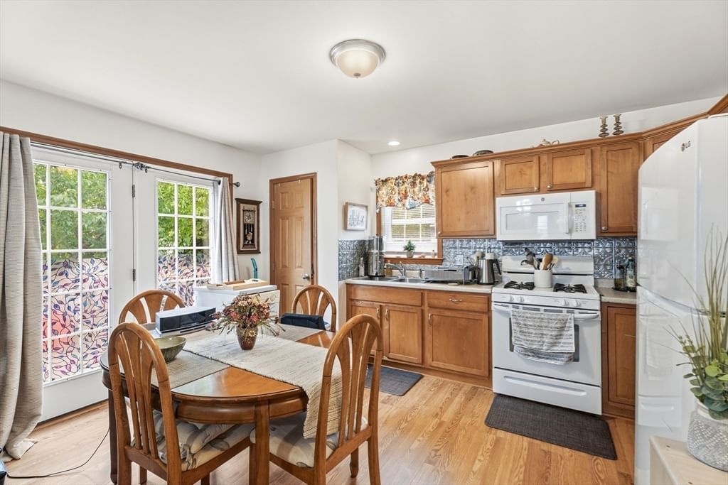 55 Friendship St Billerica — Photo 31 of 42