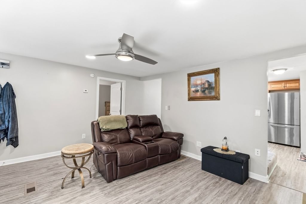55 Friendship St Billerica — Photo 9 of 42