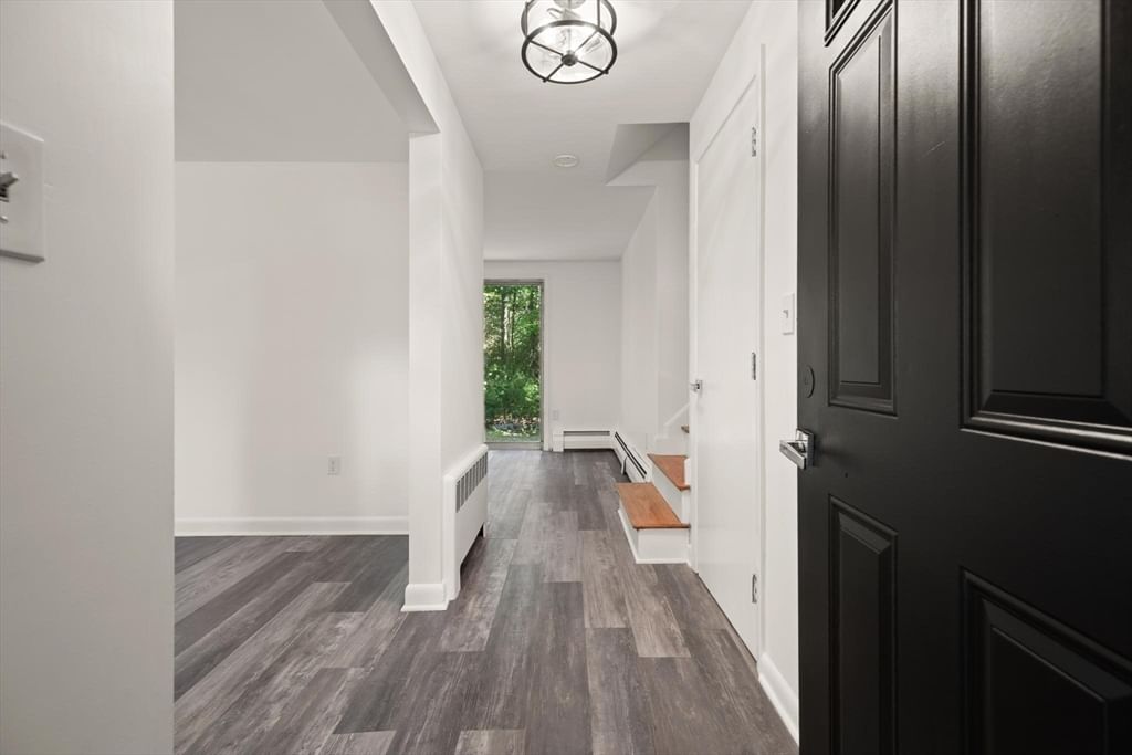 20 Algonquin Rd Canton — Photo 6 of 39