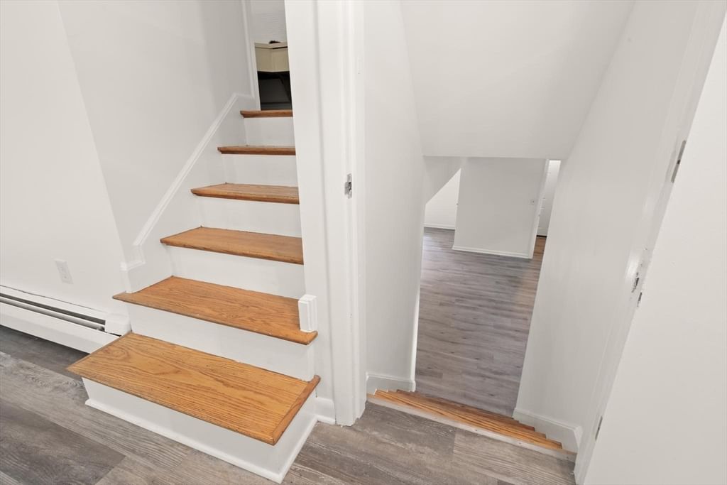 20 Algonquin Rd Canton — Photo 7 of 39