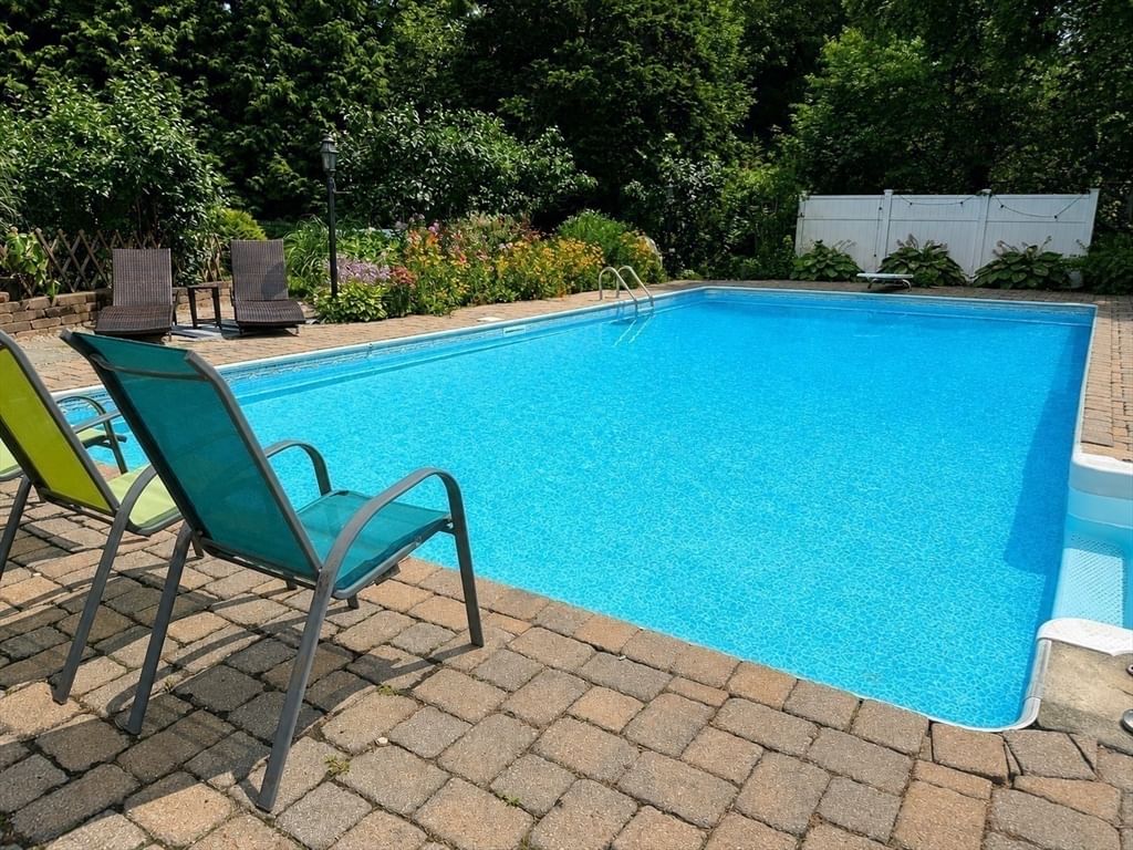 100 Sutton Hill Rd North Andover — Photo 20 of 28