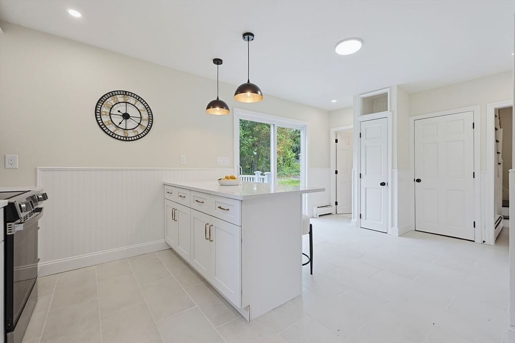 30 Barrett Ave Worcester — Photo 14 of 34