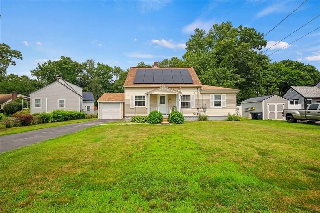 6 Oakwood Ave Auburn — Photo 2 of 42