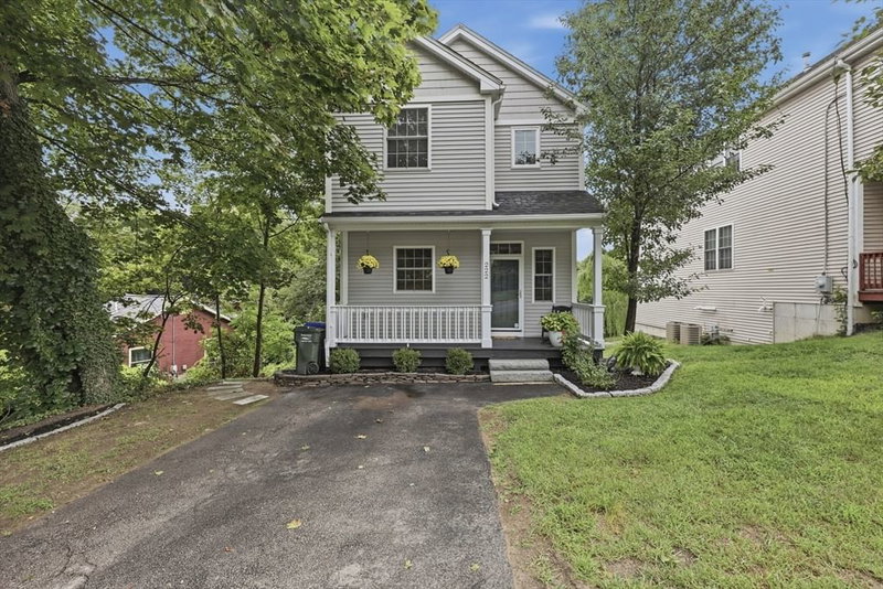 222 Mendon Street