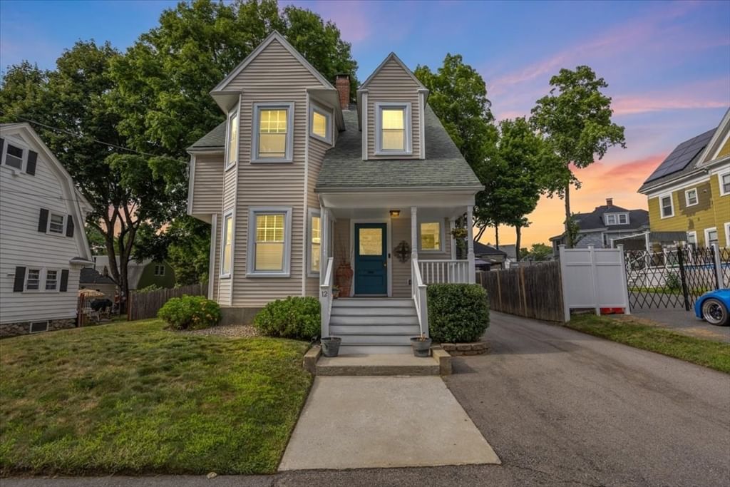 12 Minot Ave