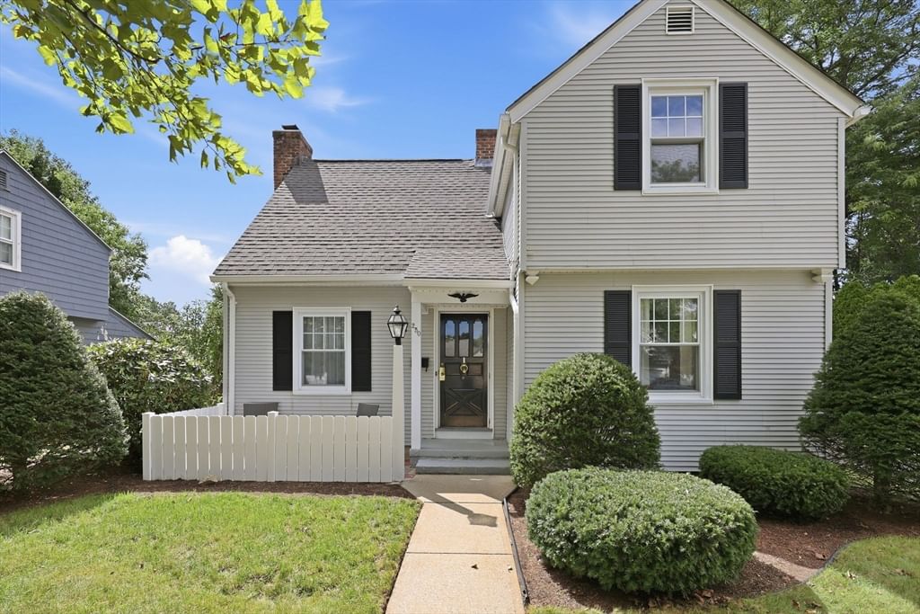 Property at 250 Gillette Ave, Springfield, MA 01118