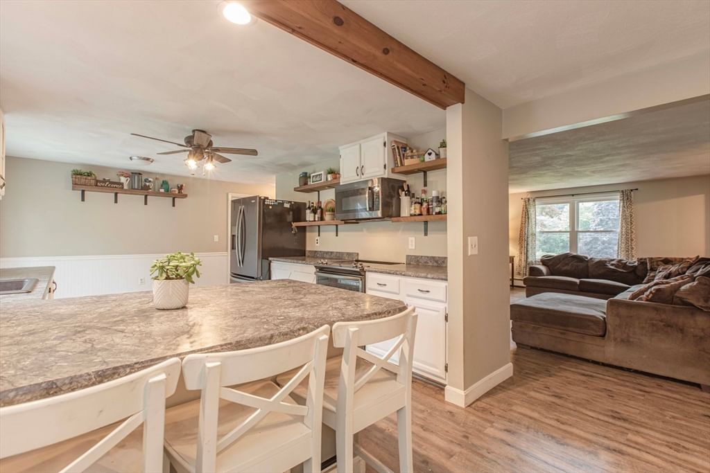 13 Old Powder House Rd Lakeville — Photo 14 of 42
