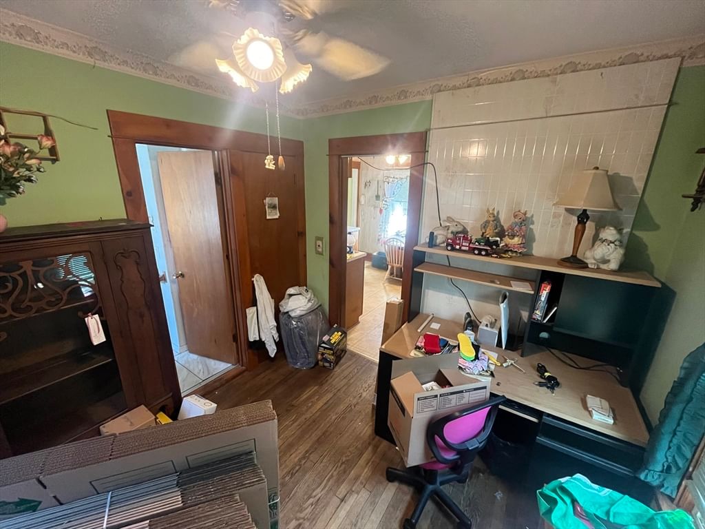 104 Balis St Springfield — Photo 19 of 30