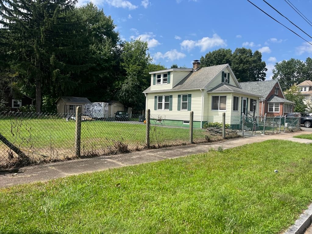 104 Balis St Springfield — Photo 2 of 30