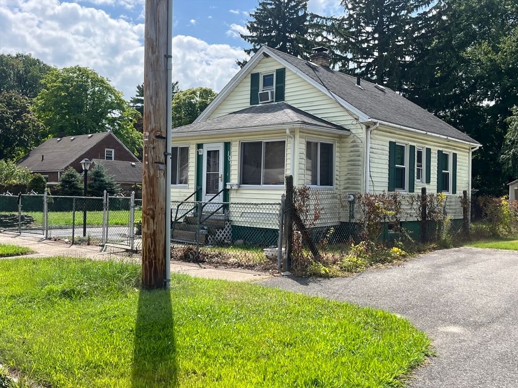 104 Balis St Springfield — Photo 3 of 30