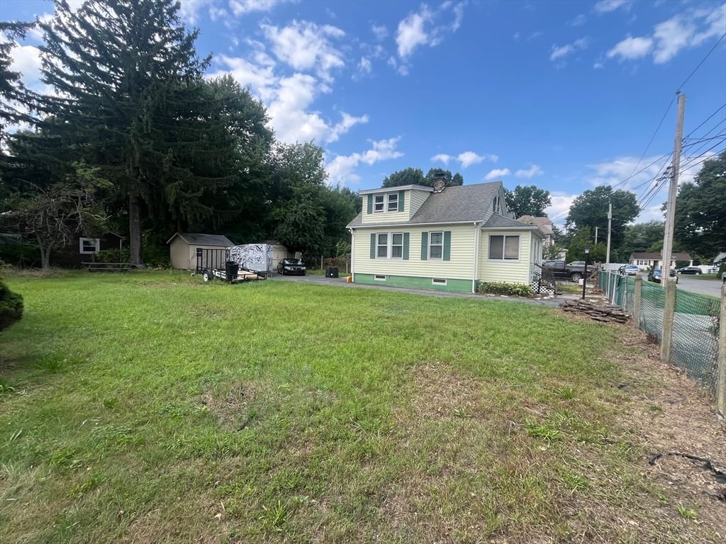 104 Balis St Springfield — Photo 4 of 30