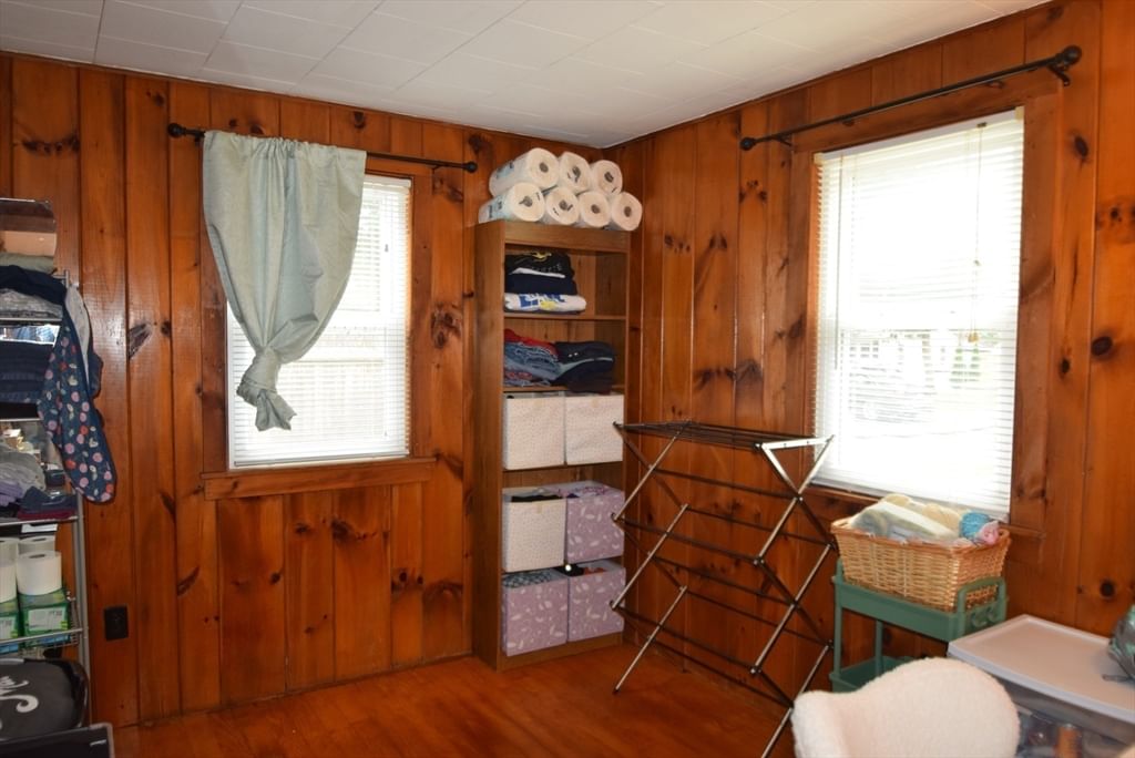 16 Circuit Rd E Yarmouth — Photo 8 of 16