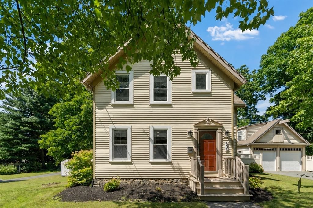 Property at 804 Main Street, Lynnfield, MA 01940