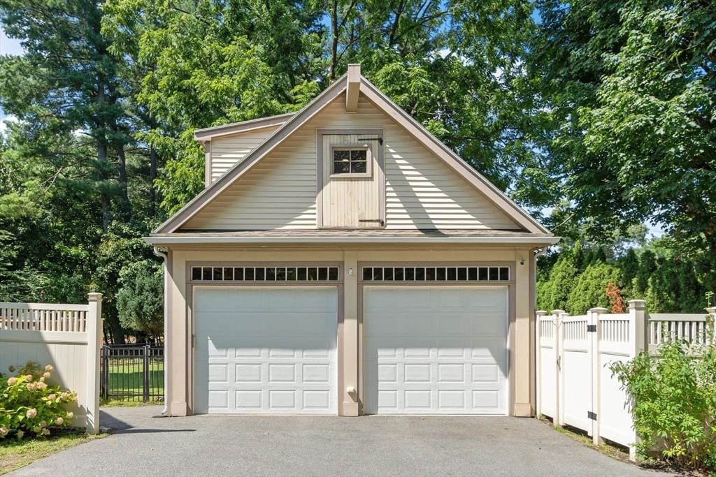 804 Main Street Lynnfield — Photo 4 of 42