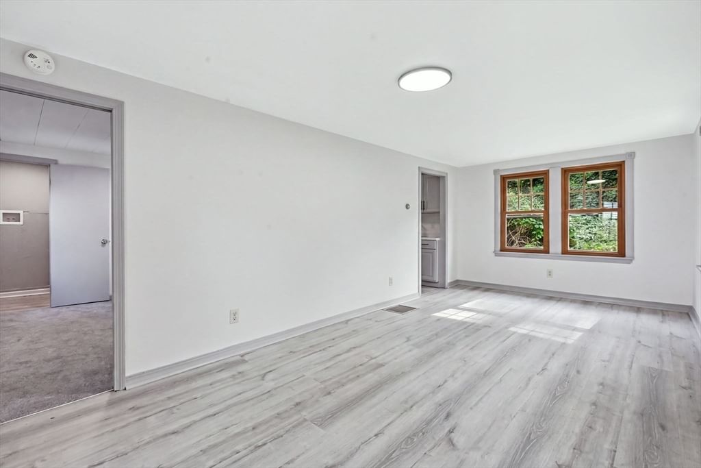 85 Silas St Springfield — Photo 11 of 21