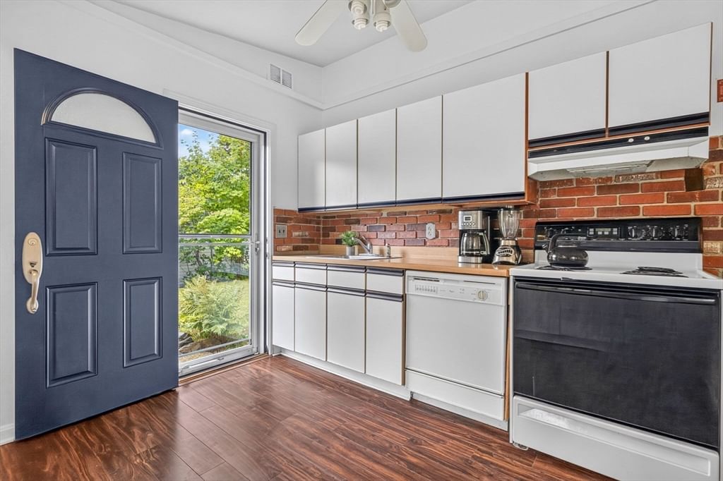 6 Fernbrook Rd Northborough — Photo 12 of 26