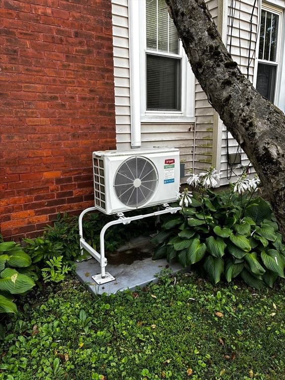 10-12 Dewey Ct Northampton — Photo 23 of 25