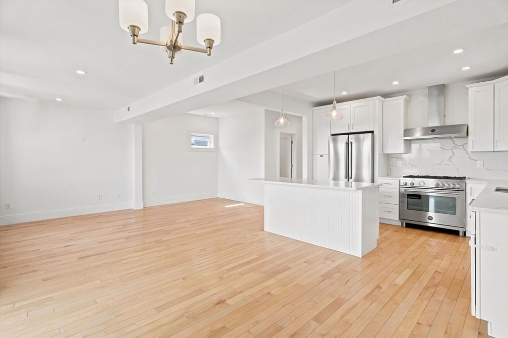 8 Leyden Ave #8 Medford — Photo 11 of 40