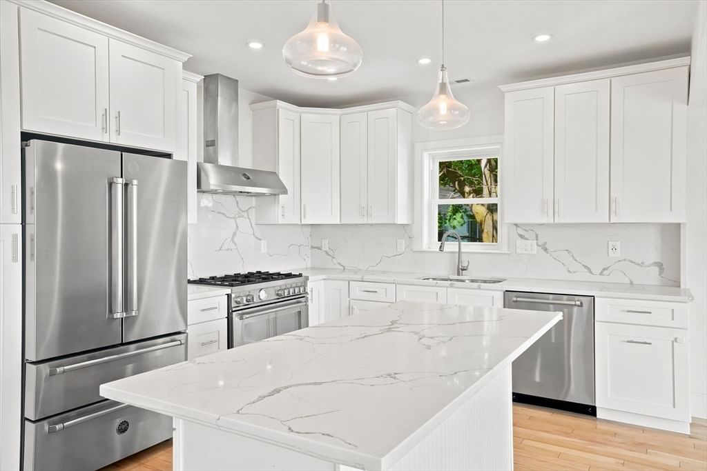 8 Leyden Ave #8 Medford — Photo 6 of 40