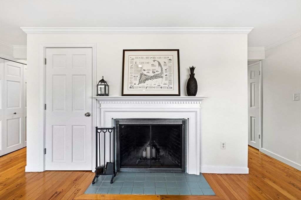 2 Mariners Ln Marblehead — Photo 11 of 28