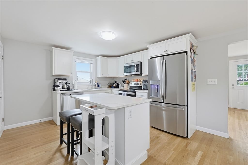 7 Haskell Pl Peabody — Photo 10 of 34