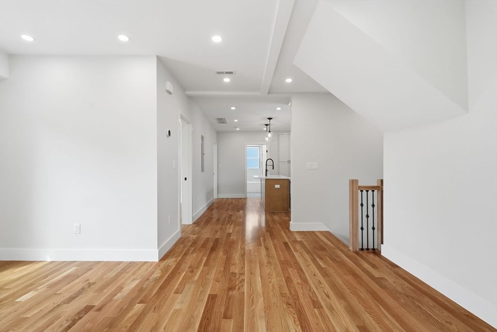 183 Madison St #2 Malden — Photo 4 of 23