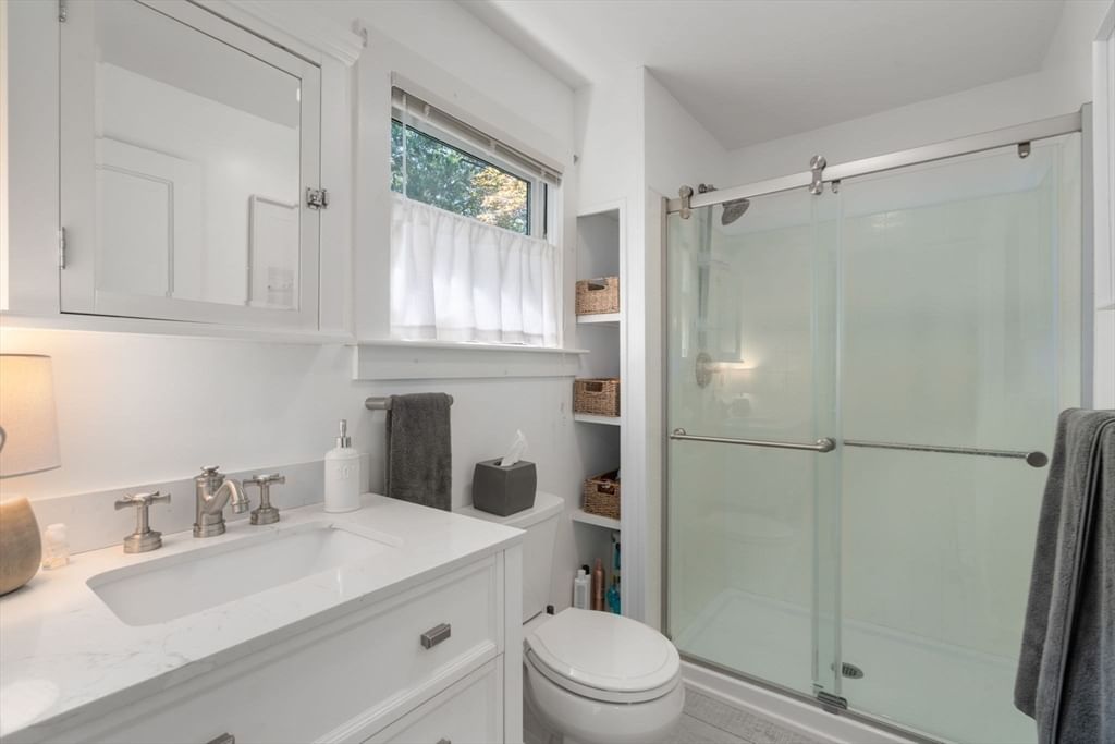 6 Taunton Avenue Marion — Photo 16 of 32