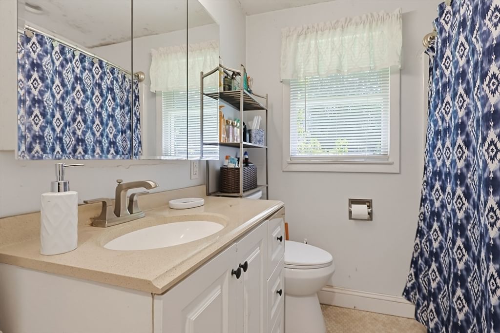 36 Stella Rd Bellingham — Photo 22 of 27