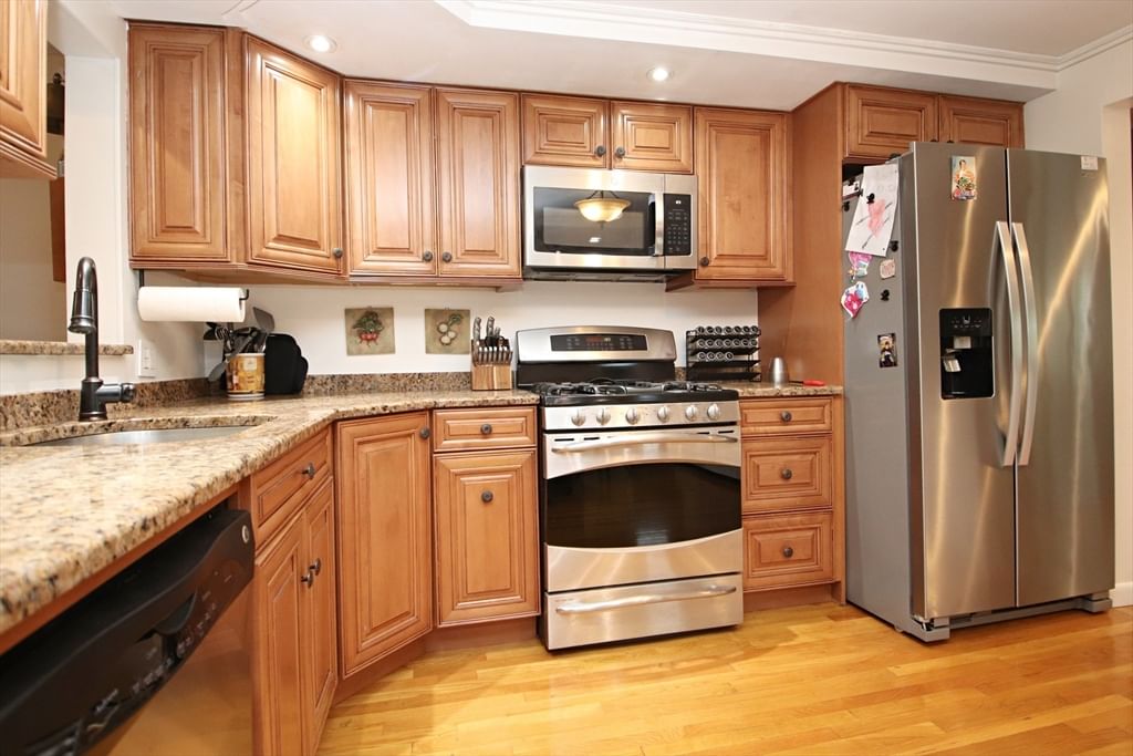 1 Biscayne Ave. Saugus — Photo 5 of 42