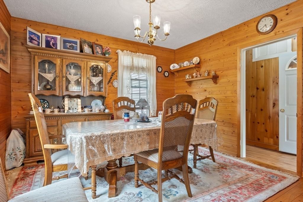 122 Lawrence Clinton — Photo 16 of 27