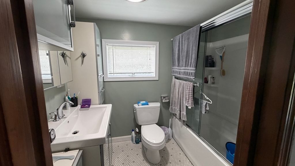142 W Main St, Spencer, MA 01562 photo 5