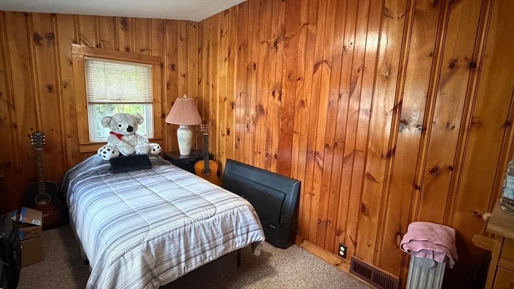 142 W Main St, Spencer, MA 01562 photo 4