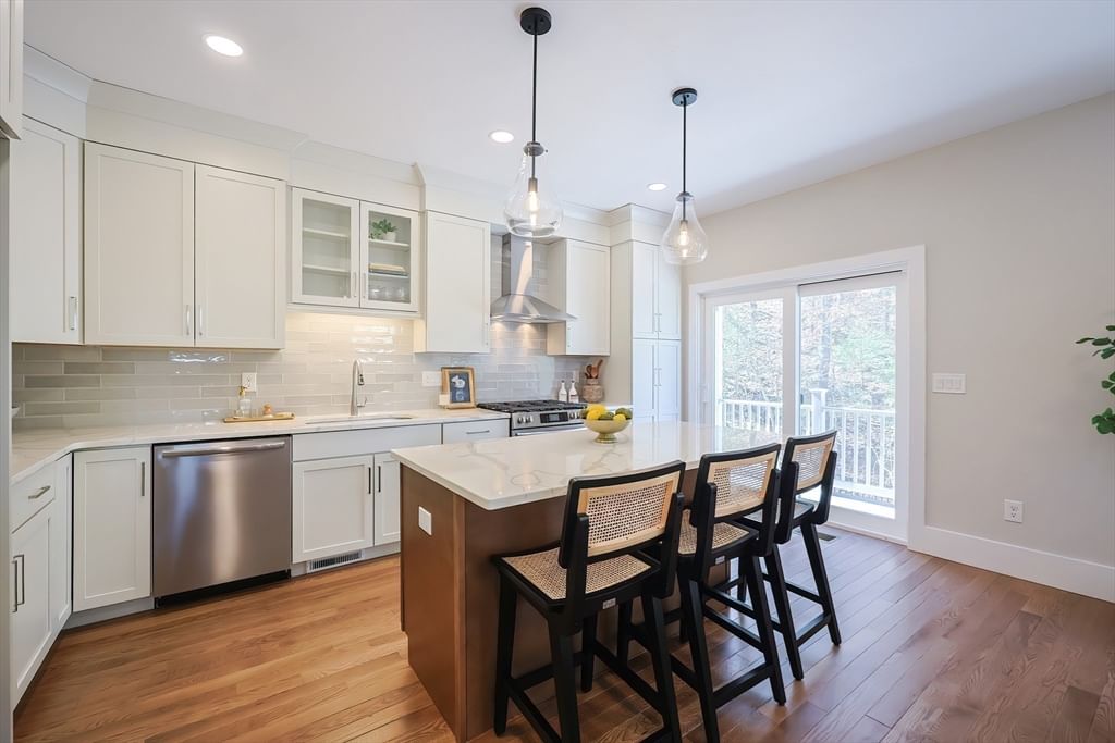 63 Thomas Mann Circle #36 Norfolk — Photo 10 of 32