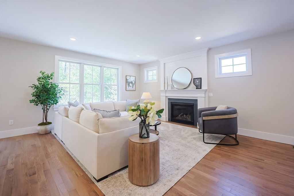 63 Thomas Mann Circle #36 Norfolk — Photo 6 of 32