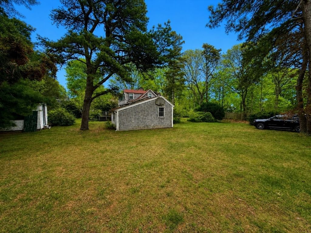 18 Nickerson Dr Barnstable — Photo 3 of 10