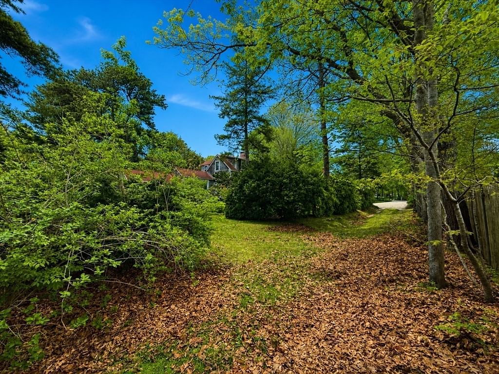 18 Nickerson Dr Barnstable — Photo 7 of 10