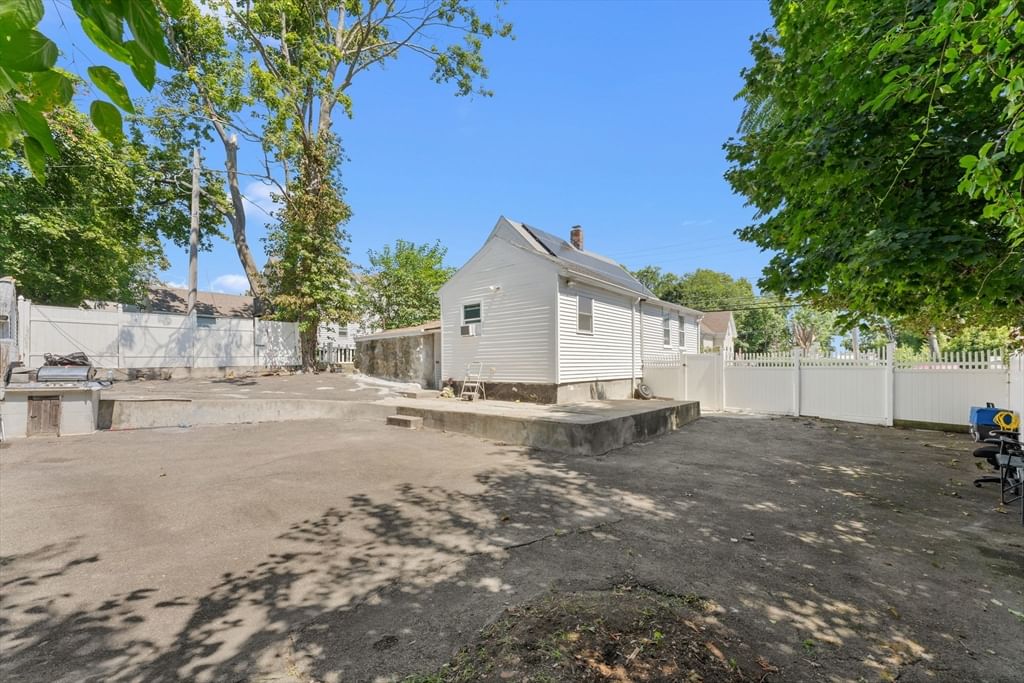 228 N Warren Ave Brockton — Photo 24 of 25