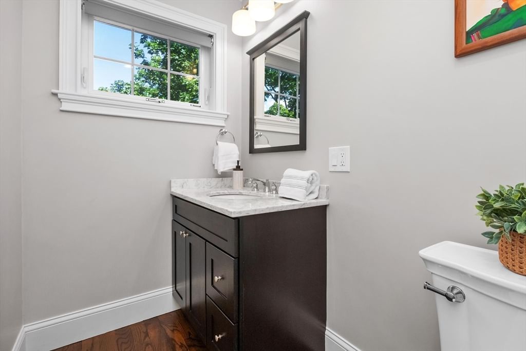 15 Sparhawk St #4 Boston — Photo 14 of 39