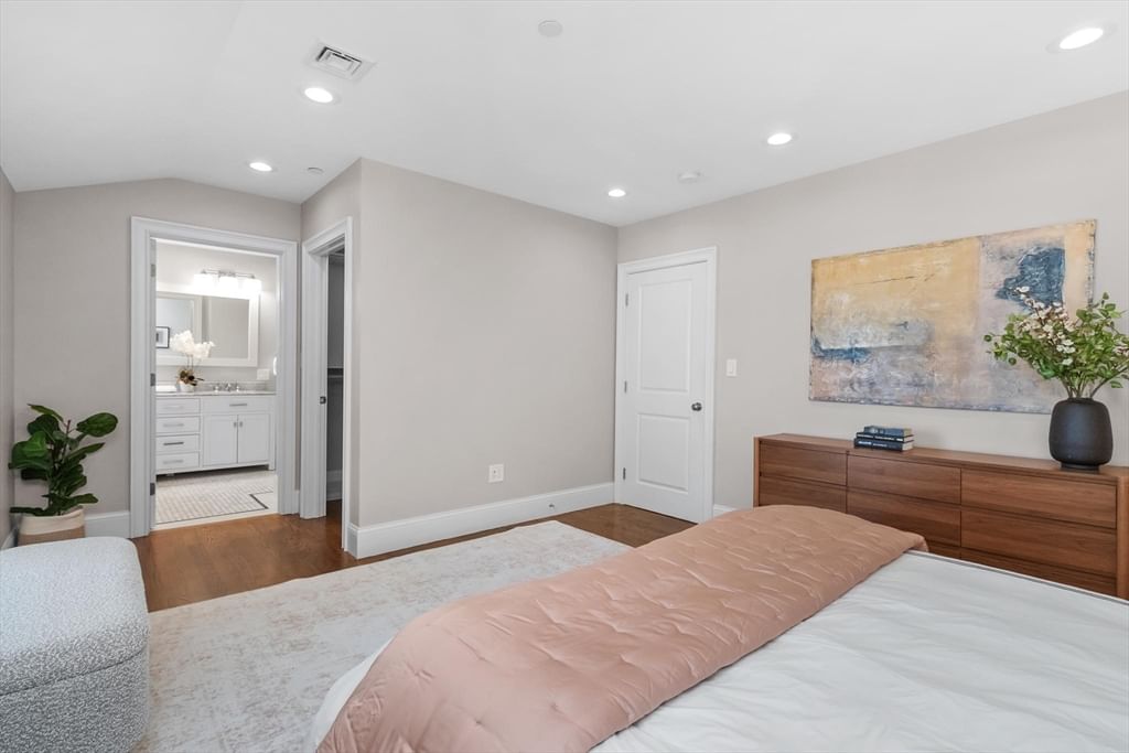 15 Sparhawk St #4 Boston — Photo 27 of 39