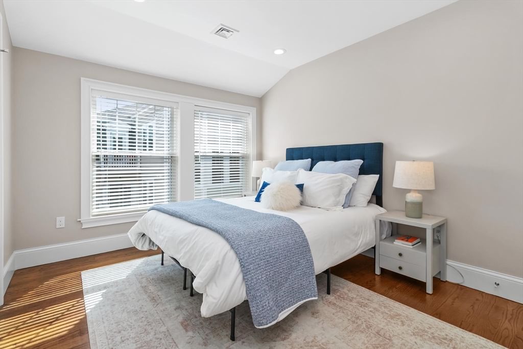 15 Sparhawk St #4 Boston — Photo 29 of 39
