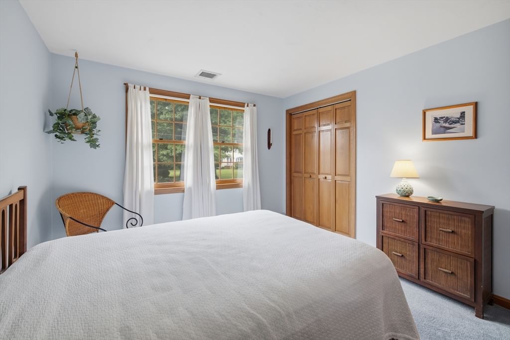 99 Overlook Dr Raynham — Photo 16 of 41