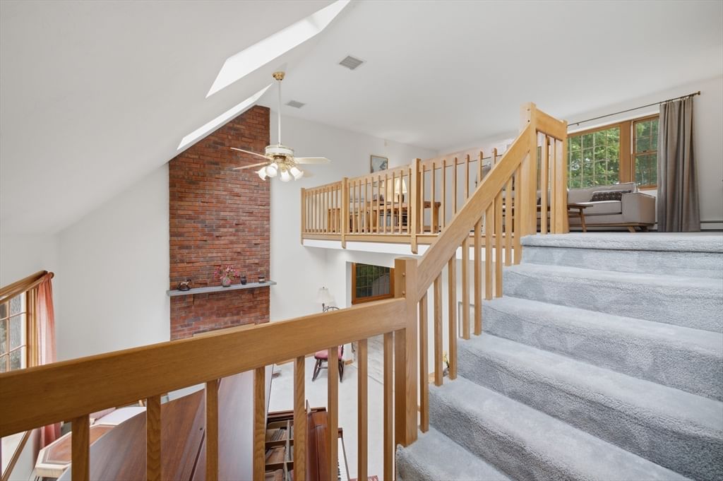 99 Overlook Dr Raynham — Photo 17 of 41