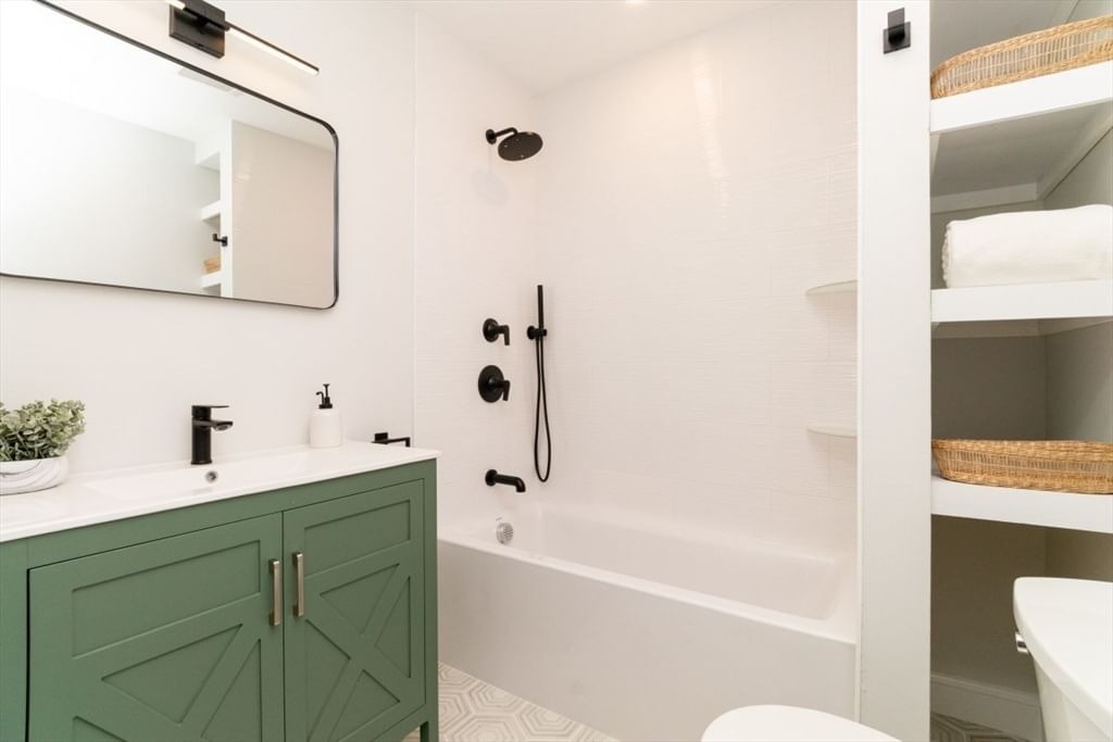 22 Bellevue St #1 Boston — Photo 18 of 35