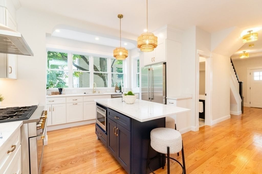 22 Bellevue St #1 Boston — Photo 6 of 35