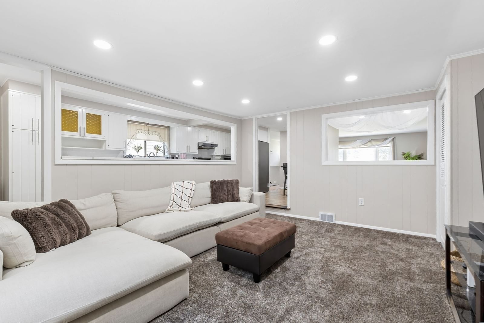 27 Lyman Rd Framingham — Photo 8 of 27